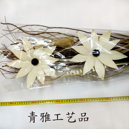 走進(jìn)義烏商貿(mào)城，探尋青雅工藝 手捧花與干花木片花的家居藝術(shù)
